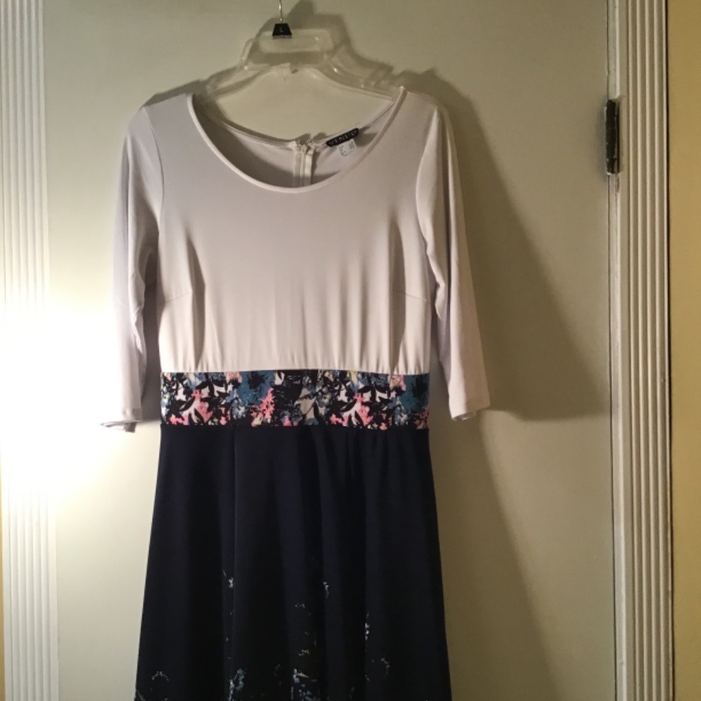 NWOT Venus high-low dress - Picture 4 of 7